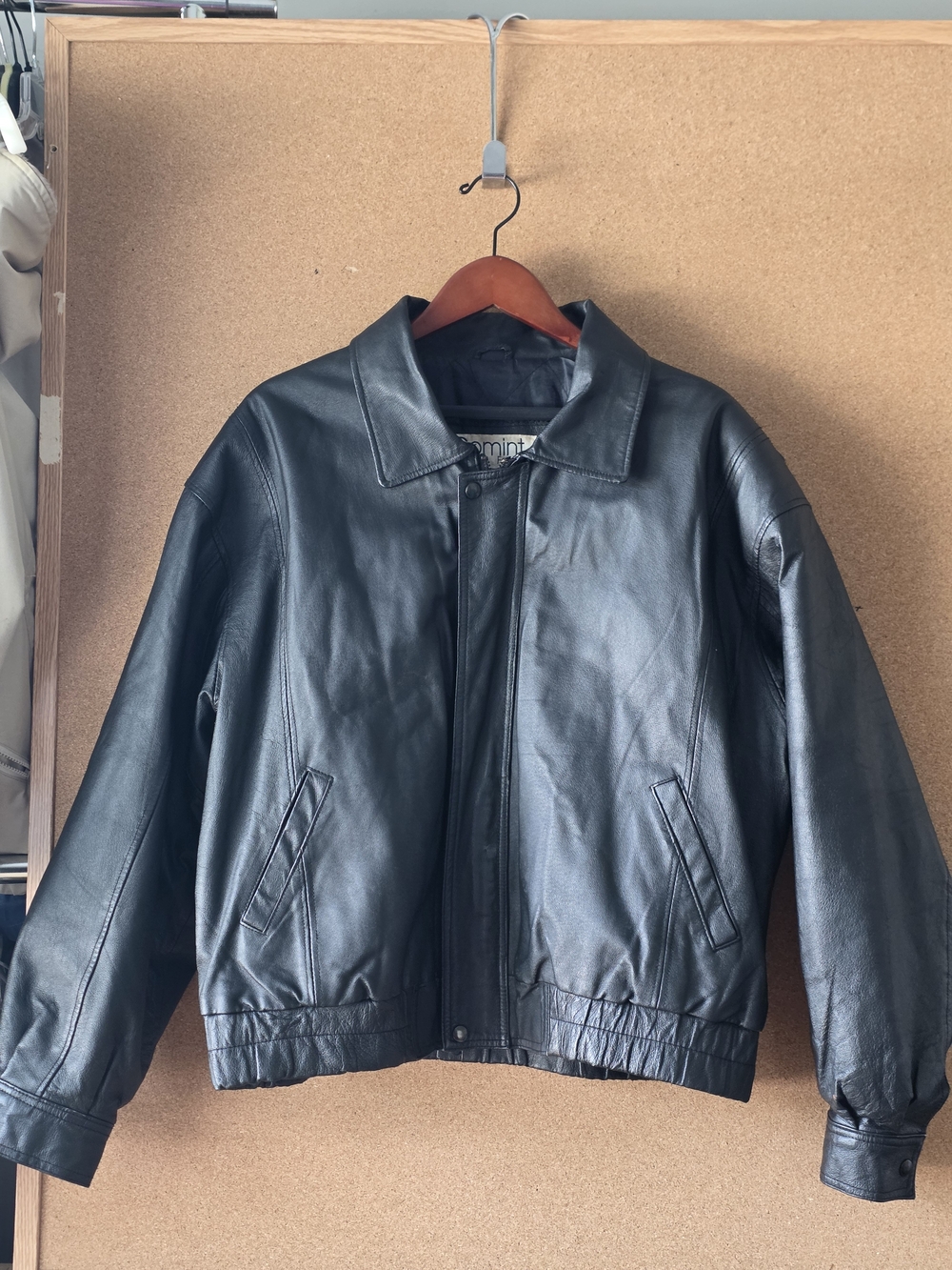 Vintage Comint For Men Black Leather Bomber Jacket Size L
